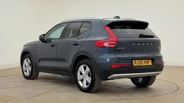 Used Volvo XC40 Core 161 HP (118 kW) 2026 SUV