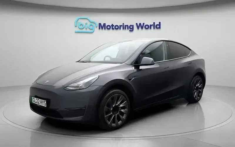 Used Tesla Model Y Long Range AWD 286 kW (389 HP) 2025 SUV
