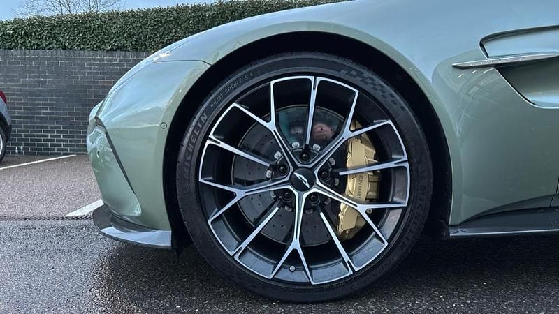 Used Aston Martin V8 Vantage 665 HP (489 kW) 2025 California sage