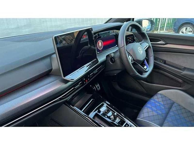 Used VW Golf VIII Black Edition 333 HP (244 kW) 2025 White Hatchback