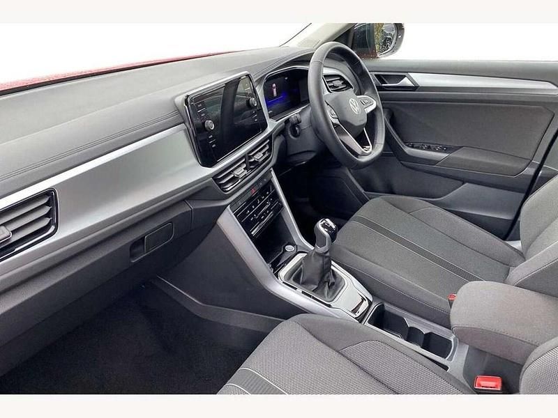 Used VW T-Roc Match 115 HP (84 kW) 2025 Kings red with black roof SUV