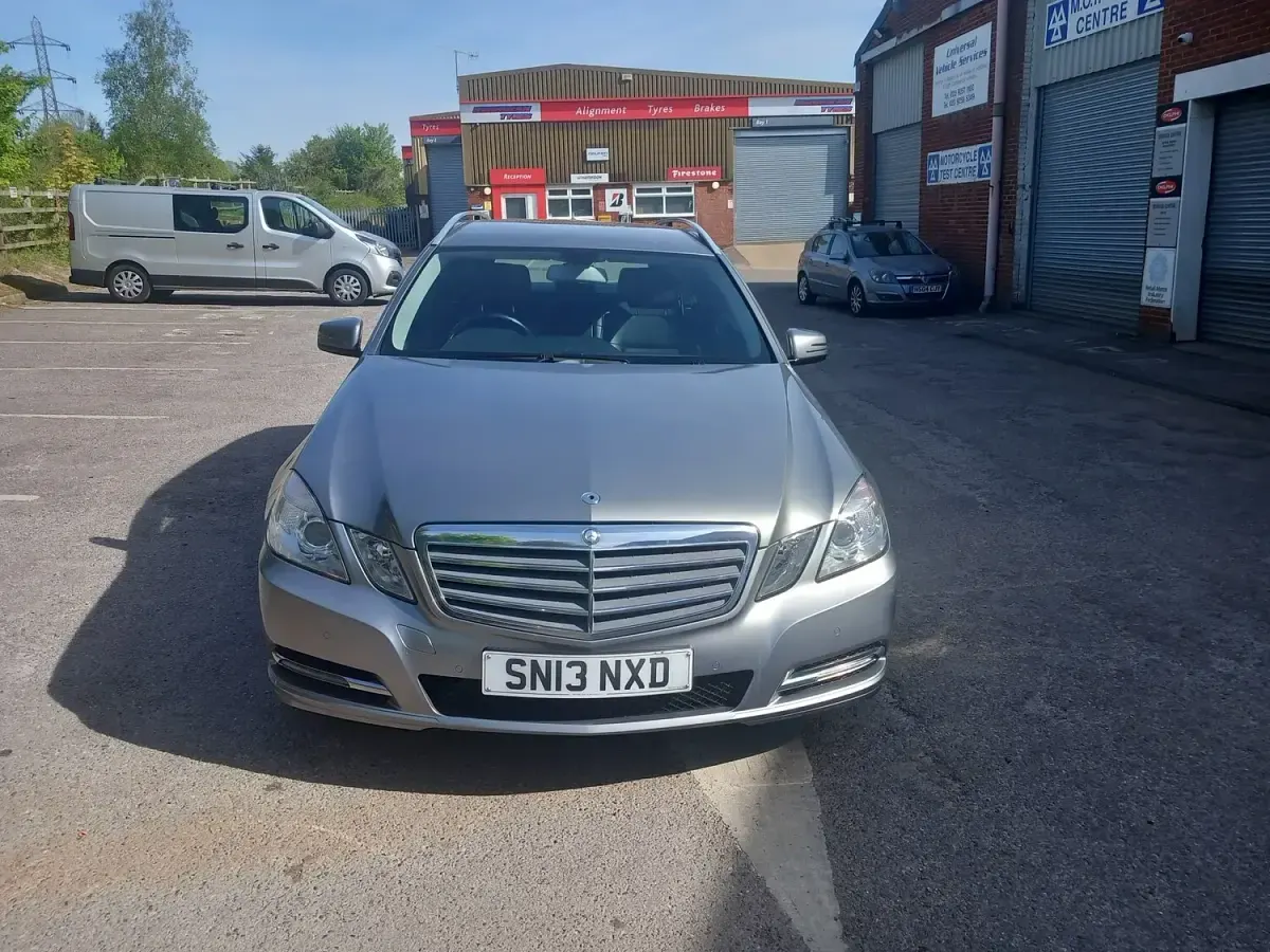 Used Mercedes E220 SE 170 HP (125 kW) 2013 Silver Estate