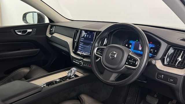 Used Volvo XC60 Inscription 247 HP (181 kW) 2022 SUV