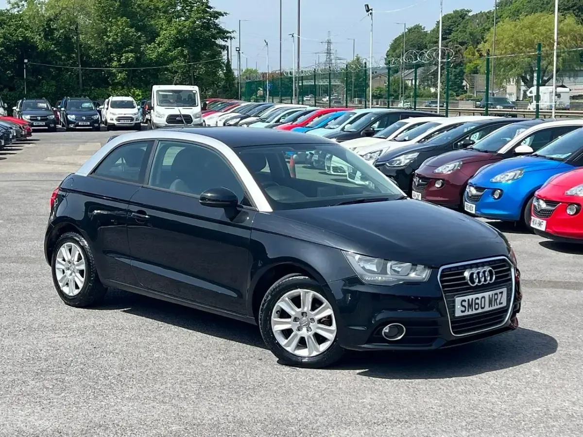 Used Audi A1 86 HP (63 kW) 2011 Black Hatchback