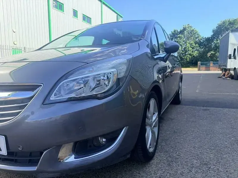 Used Vauxhall Meriva 120 HP (88 kW) 2015 Grey MPV