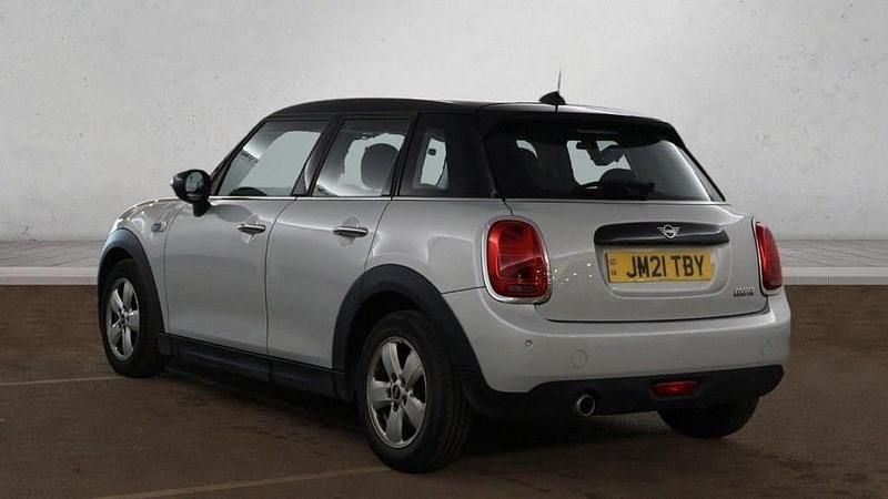 Used Mini Cooper Classic 136 HP (100 kW) 2021 Silver Hatchback
