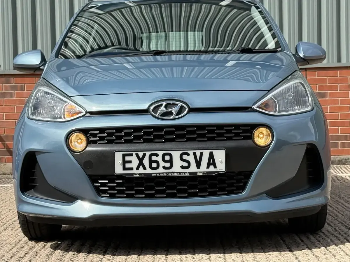 Used Hyundai i10 SE 87 HP (63 kW) 2019 Blue Hatchback