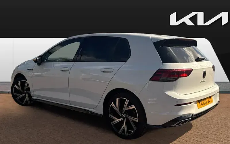 Used VW Golf VIII R-line 131 HP (96 kW) 2023 White Hatchback