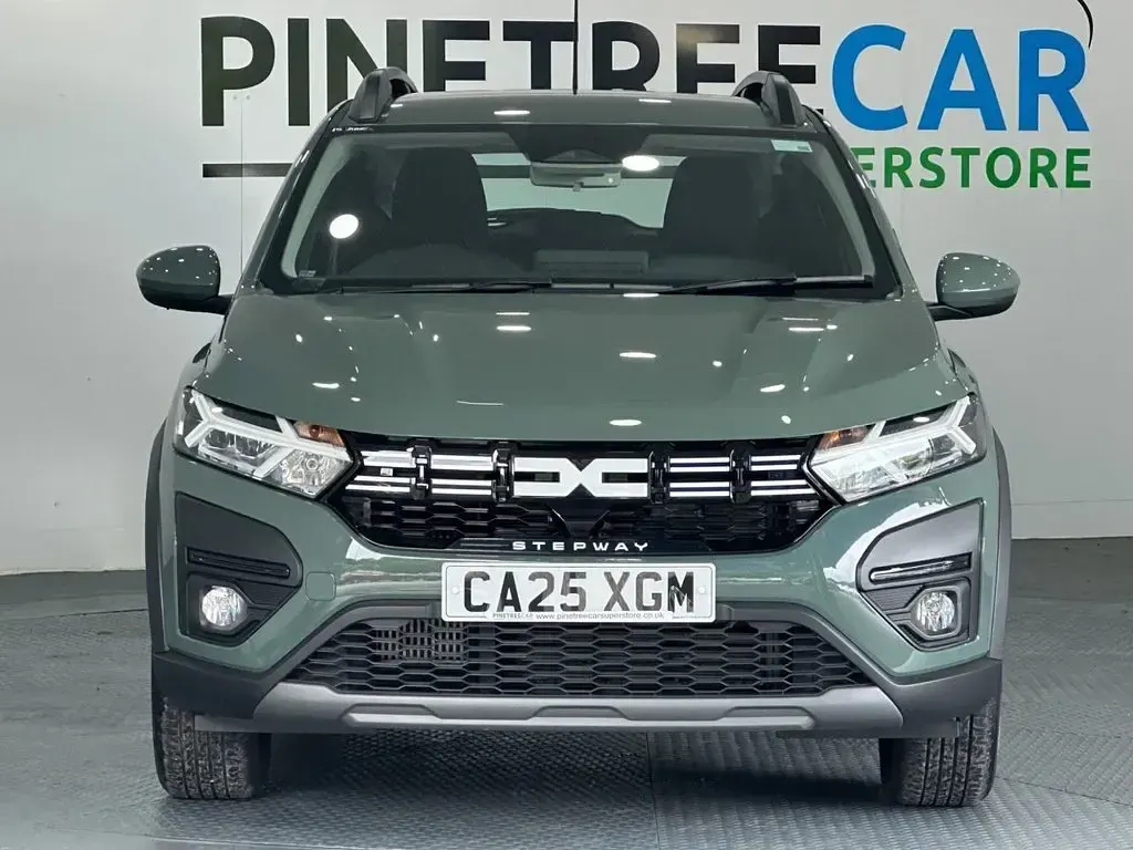 New Dacia Sandero Expression 90 HP (66 kW) 2025 Green Hatchback