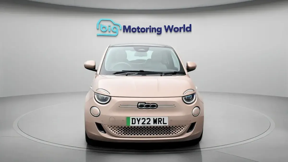 Used Fiat 500e La Prima 86 kW (118 HP) 2022 Gold Hatchback