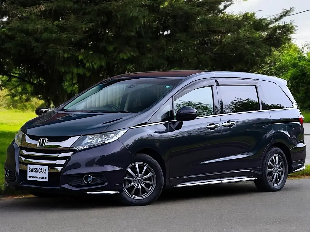 Used Honda Odyssey 2014 Blue metallic MPV