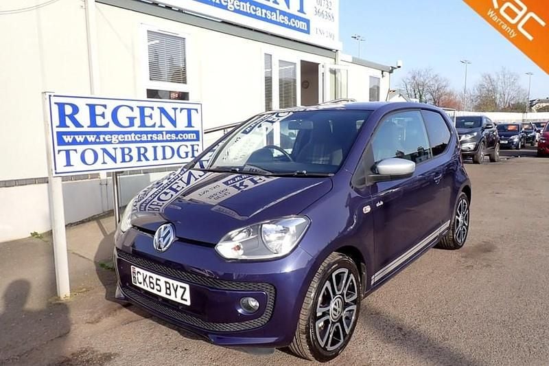 Used VW up! CLUB 75 HP (55 kW) 2015 Blue Hatchback