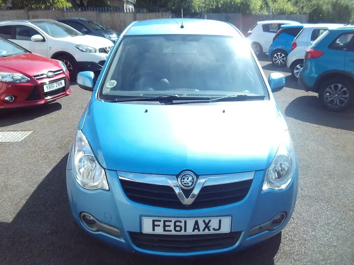 Used Vauxhall Agila 94 HP (69 kW) 2011 Blue MPV