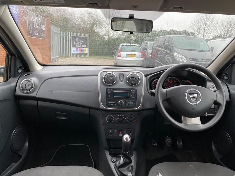 Used Dacia Sandero Ambiance 2015 Silver Hatchback
