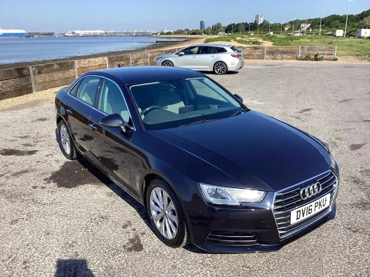 Used Audi A4 S-Line 147 HP (108 kW) 2016 Blue Sedan