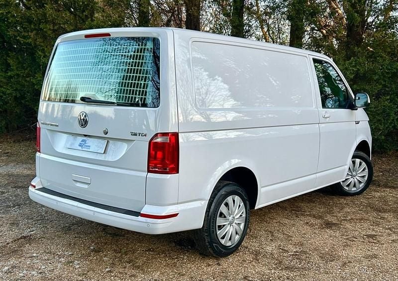 Used VW T6 Trendline 150 HP (110 kW) 2017 White Van
