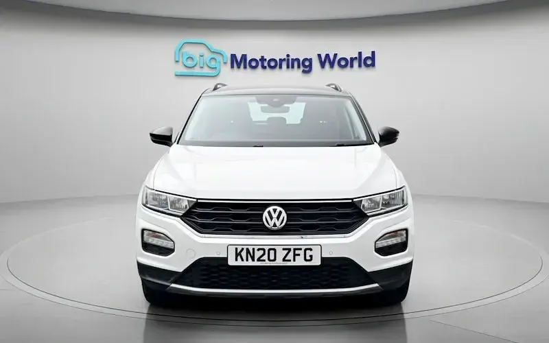 Used VW T-Roc SE 116 HP (85 kW) 2020 White SUV