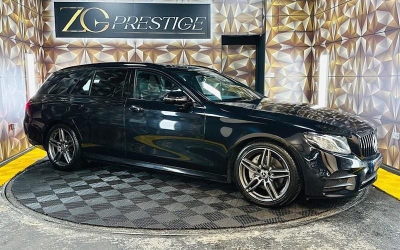 Used Mercedes E200 AMG line 184 HP (135 kW) 2019 Black Estate