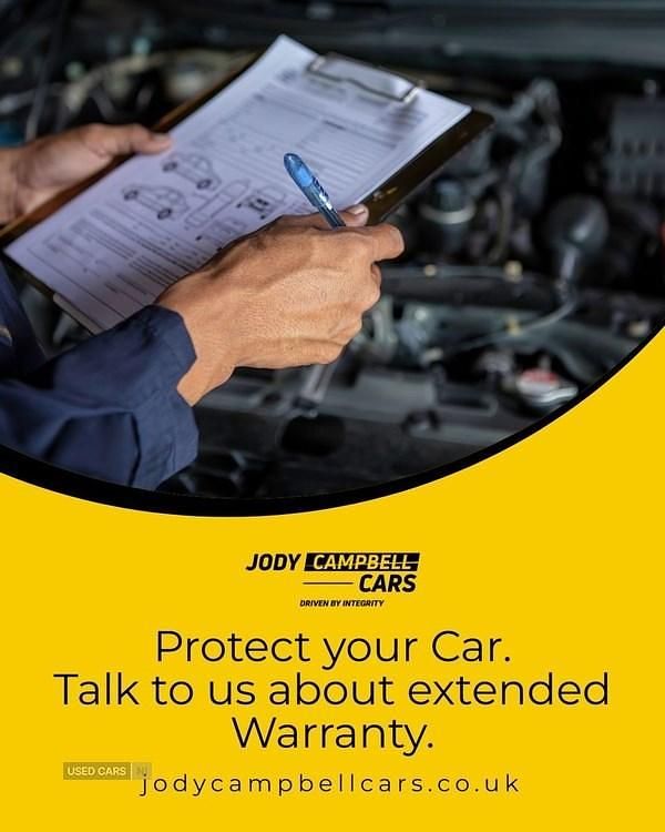 Used Volvo V40 SE 150 HP (110 kW) 2015 Red Hatchback