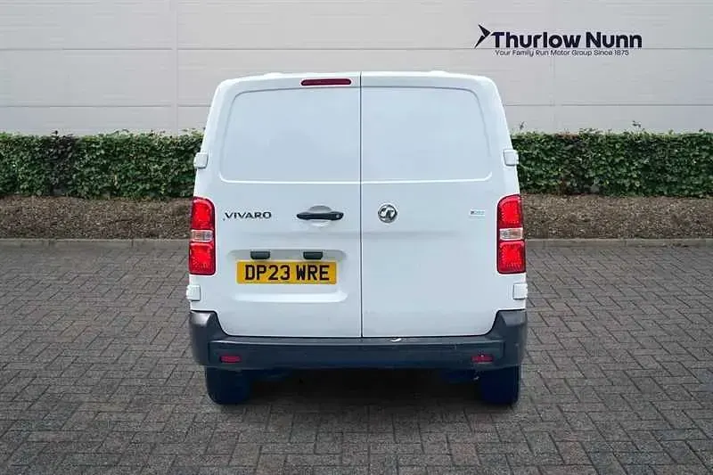 Used Vauxhall Vivaro 100 HP (73 kW) 2023 White MPV