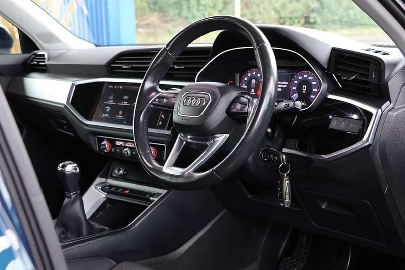 Used Audi Q3 Sport 150 HP (110 kW) 2020 Blue SUV