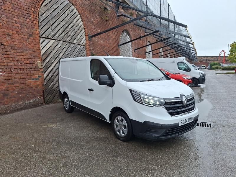White Used 2024 Renault Trafic Van | £19,998 (Fair price) - Image 1/4