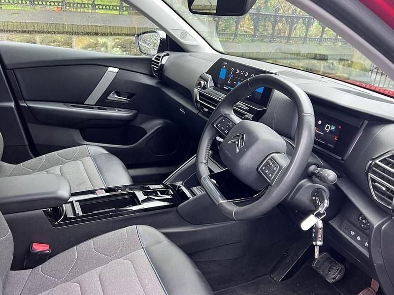 Used Citroën C4 PureTech 155 HP (114 kW) 2021 Red Hatchback