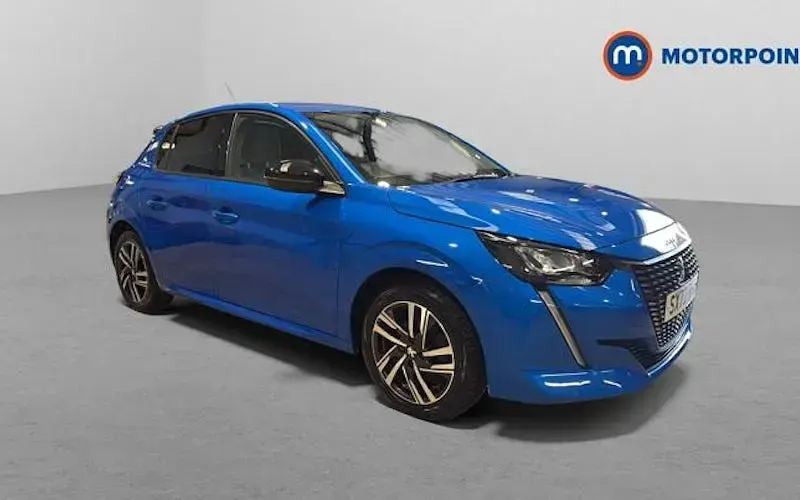 Usado Peugeot 208 Allure+ 102 HP (75 kW) 2023 Citadino