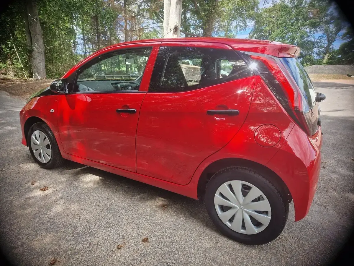 Used Toyota Aygo 72 HP (52 kW) 2020 Red Hatchback