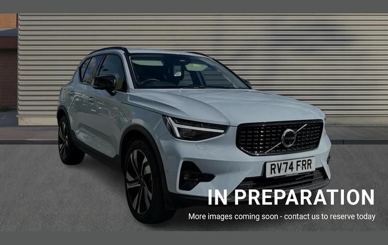Blue Used 2025 Volvo XC40 Ultra SUV | £39,990 (Expensive) - Image 1/4