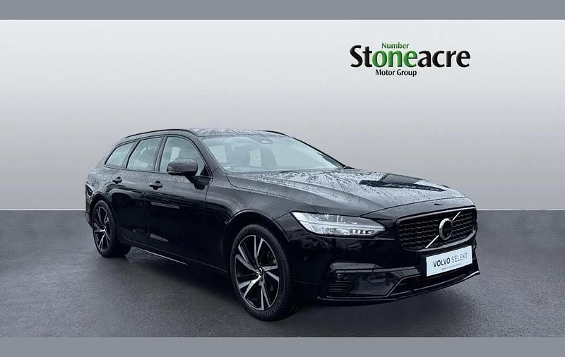 Black Used 2022 Volvo V90 Plus Estate | £27,619 (Good price) - Image 1/4