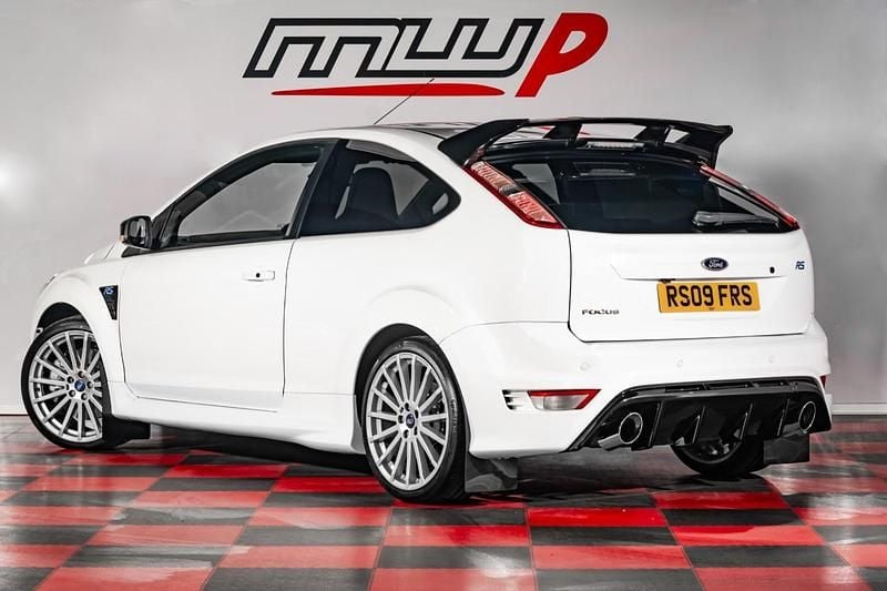 Used Ford Focus RS 2009 White Hatchback