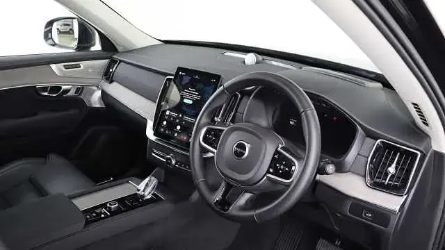 Usado Volvo XC90 Ultra 250 HP (183 kW) 2025 SUV