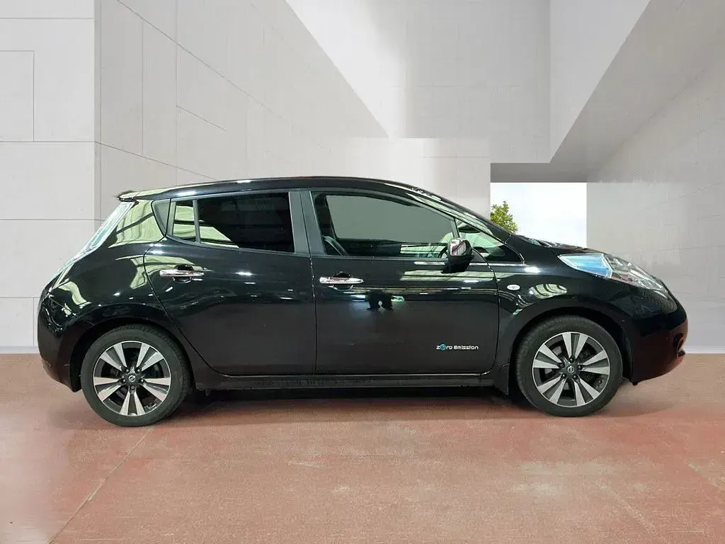 Used Nissan Leaf Tekna 80 kW (109 HP) 2017 Hatchback