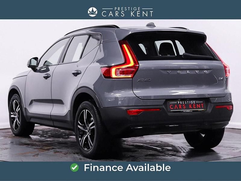 Used Volvo XC40 Plus 197 HP (144 kW) 2022 Grey SUV