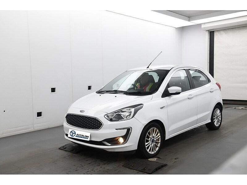 Used Ford Ka Plus Zetec 70 HP (51 kW) 2019 White Hatchback