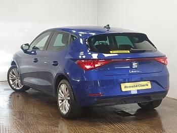 Used Seat Leon SE Dynamic 110 HP (80 kW) 2020 Blue Hatchback