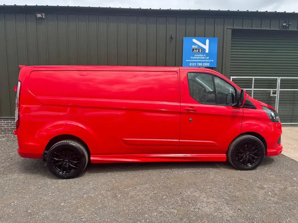 Used Ford Transit Custom S 130 HP (95 kW) 2021 Red Van