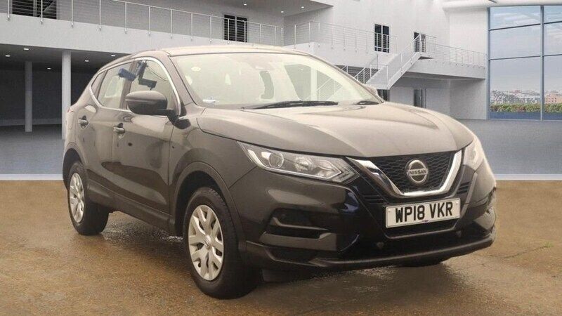Black Used 2018 Nissan Qashqai S SUV | £8,250 (Super price) - Image 1/4