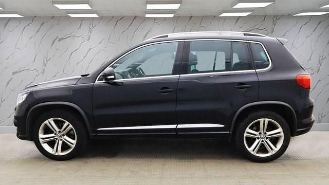 Used VW Tiguan R-line Edition 150 HP (110 kW) 2016 Black SUV