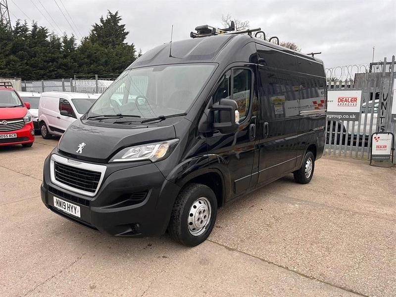 Used Peugeot Boxer 130 HP (95 kW) 2019 Black Van