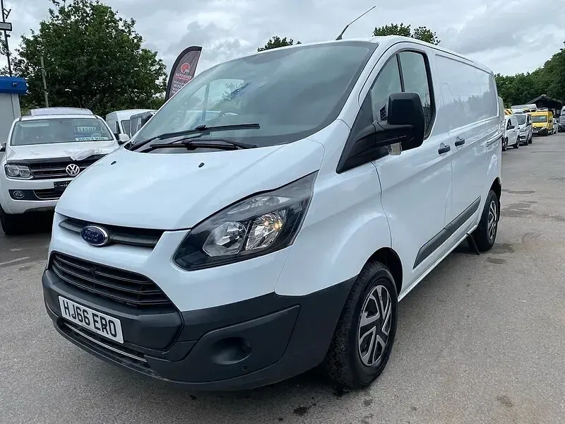 Used Ford Transit Custom 130 HP (95 kW) 2016 White Van