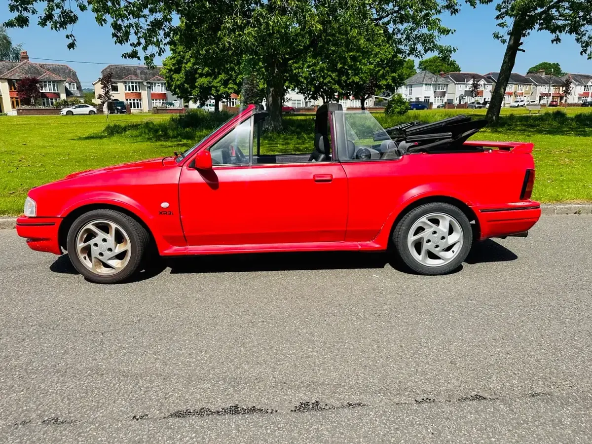 Used Ford Escort 1989 Red Hatchback