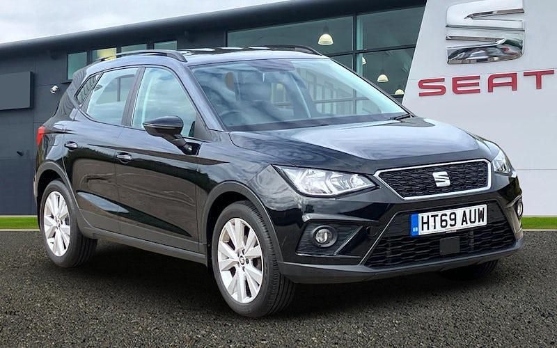 Midnight black Used 2020 Seat Arona SE Technology SUV | £12,482 (Fair price) - Image 1/4