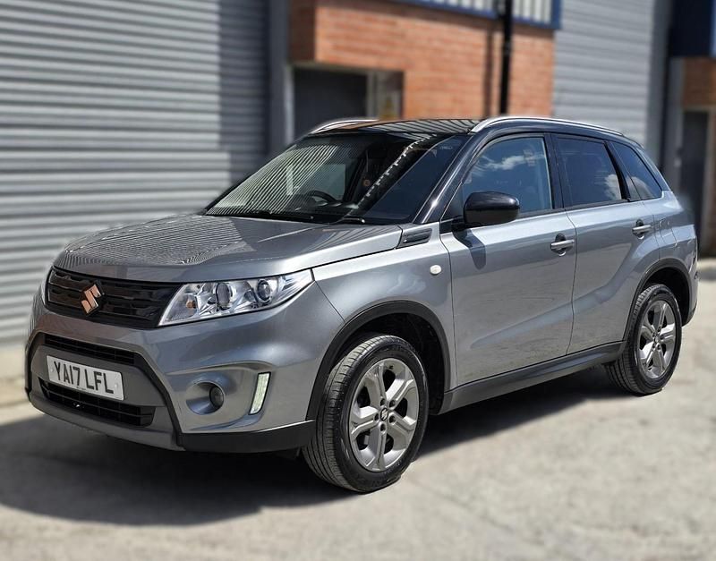 Used Suzuki Vitara SZ-T 120 HP (88 kW) 2017 Grey/black SUV