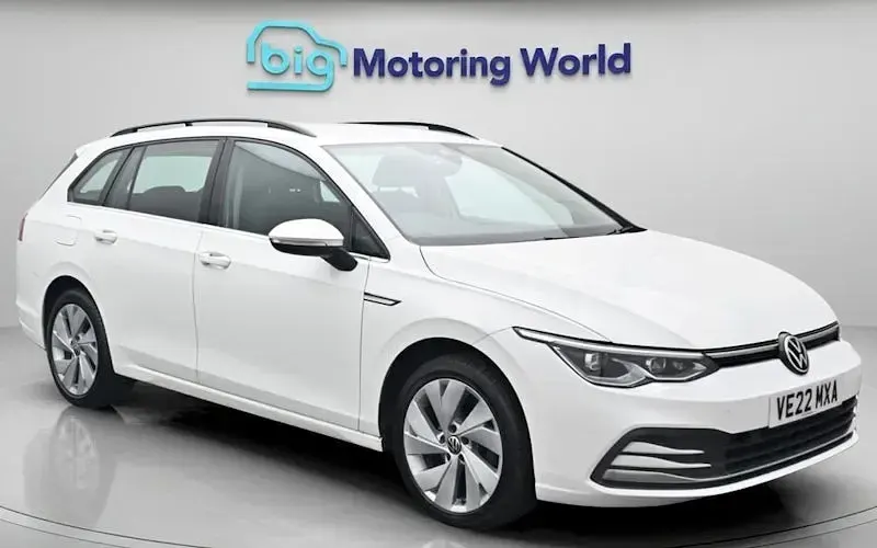 Used VW Golf VIII Style 131 HP (96 kW) 2022 Estate