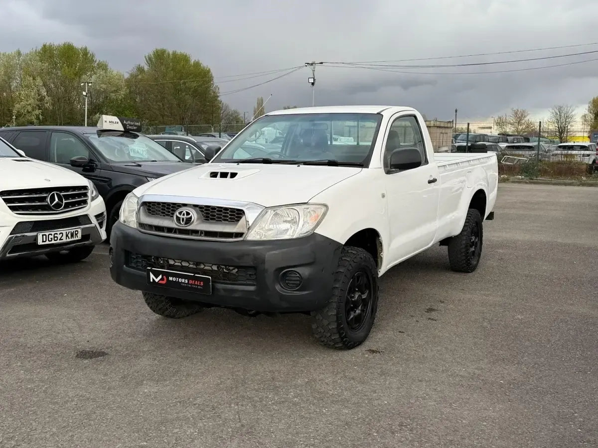 Usado Toyota HiLux 120 HP (88 kW) 2008 Branco Pickup