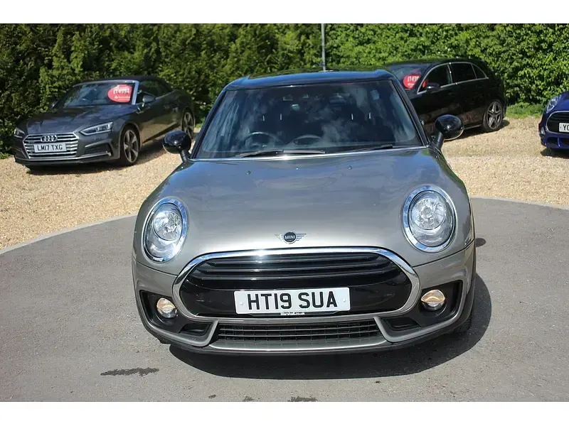 Begagnad Mini Cooper Clubman Sport 2019 Silver Kombi