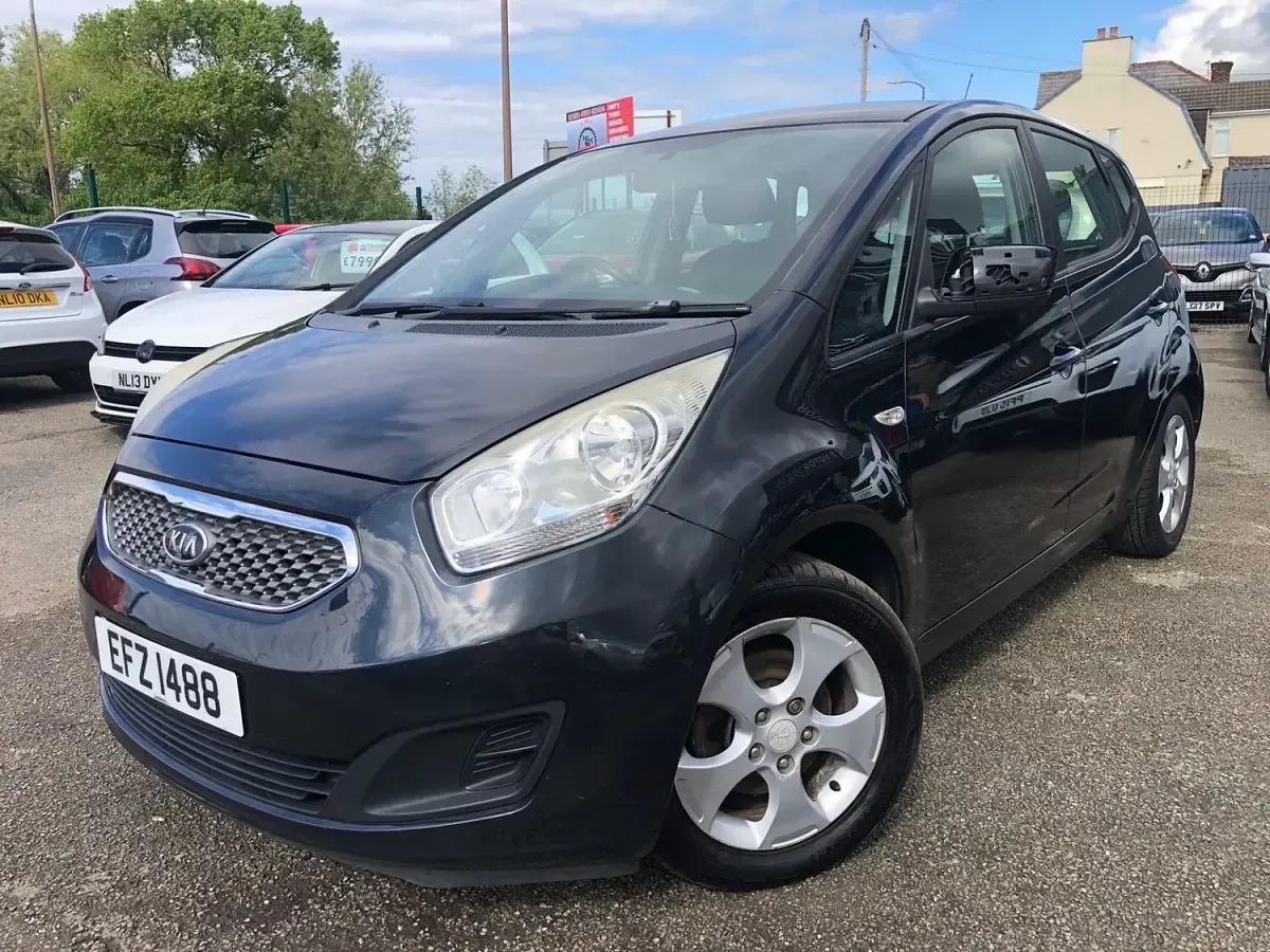 Used Kia Venga 2010 Black Hatchback