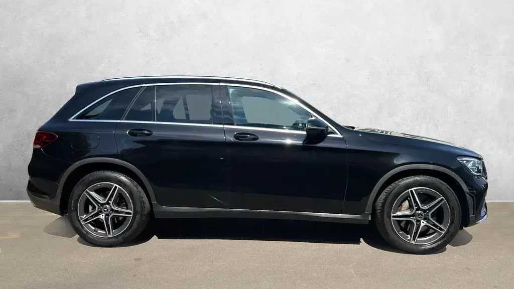 Used Mercedes GLC220 AMG line 194 HP (142 kW) 2019 Black SUV